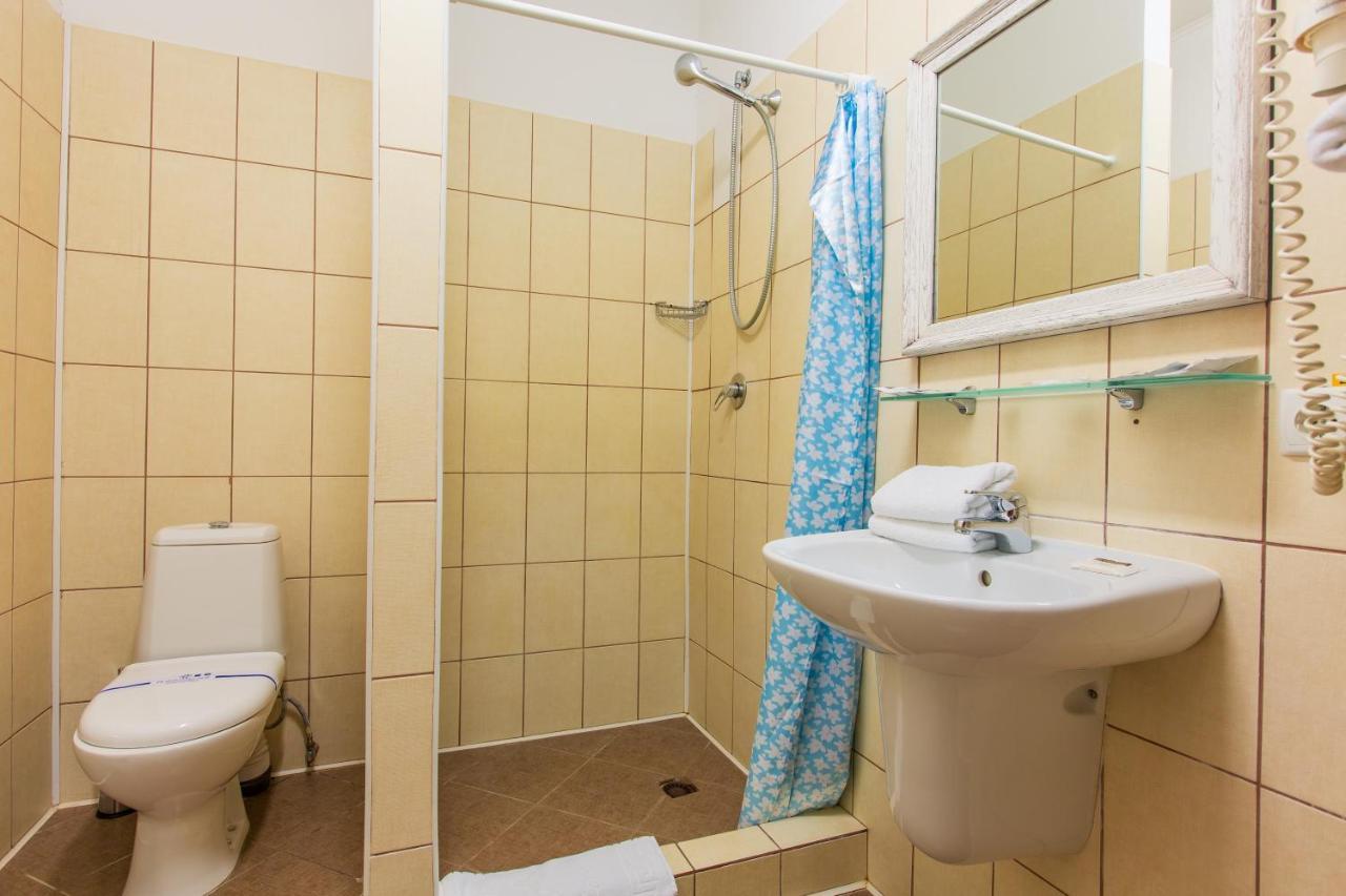 Georg Park Hotel Tarashany Ngoại thất bức ảnh