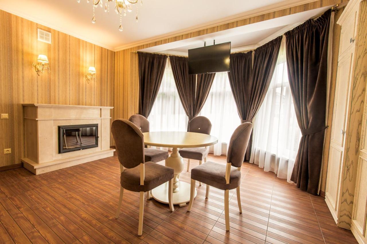 Georg Park Hotel Tarashany Ngoại thất bức ảnh