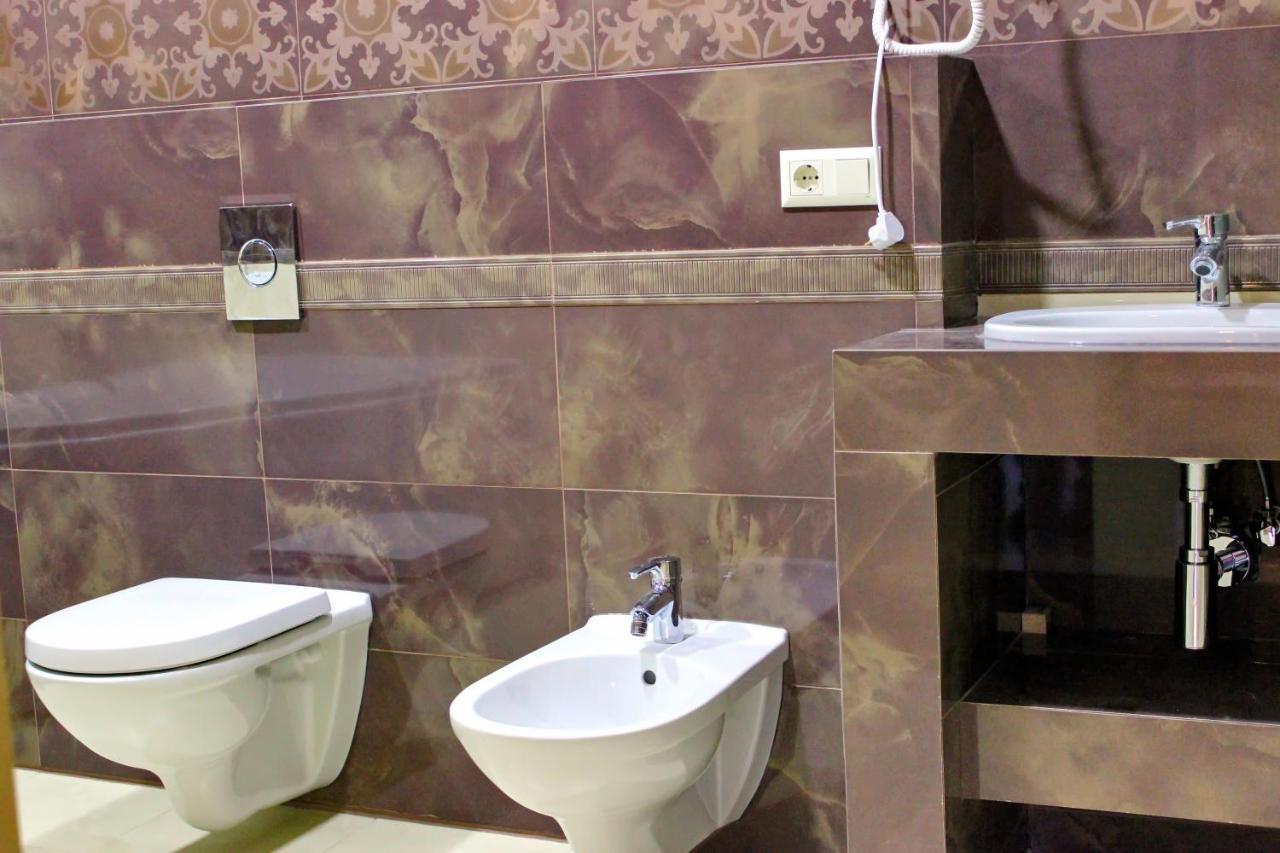 Georg Park Hotel Tarashany Ngoại thất bức ảnh