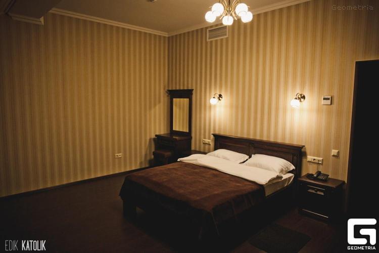 Georg Park Hotel Tarashany Ngoại thất bức ảnh